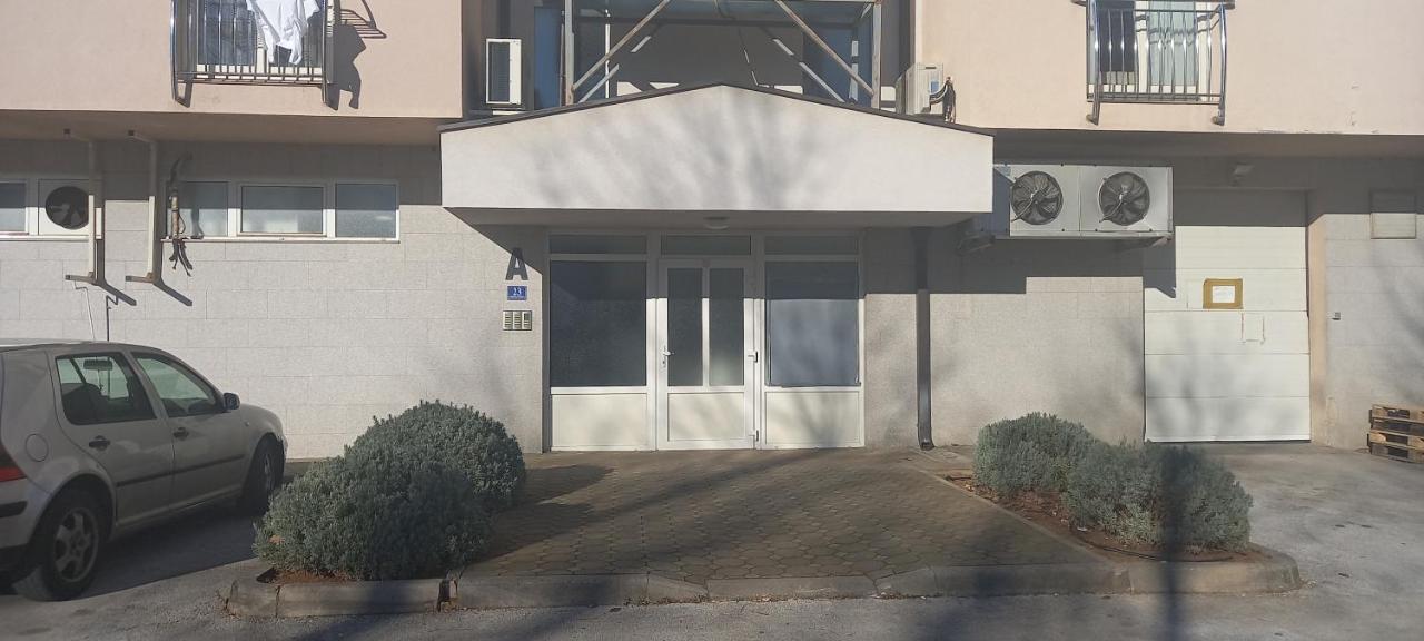 Marys Home Apartment Medugorje Exterior photo